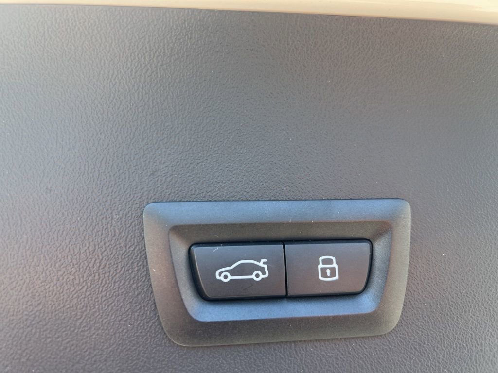 Certified 2025 BMW X3 xDrive30i image 10