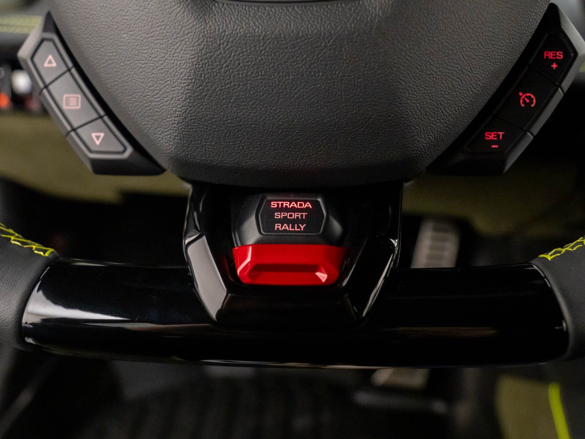 Used 2024 Lamborghini Huracan Sterrato image 19