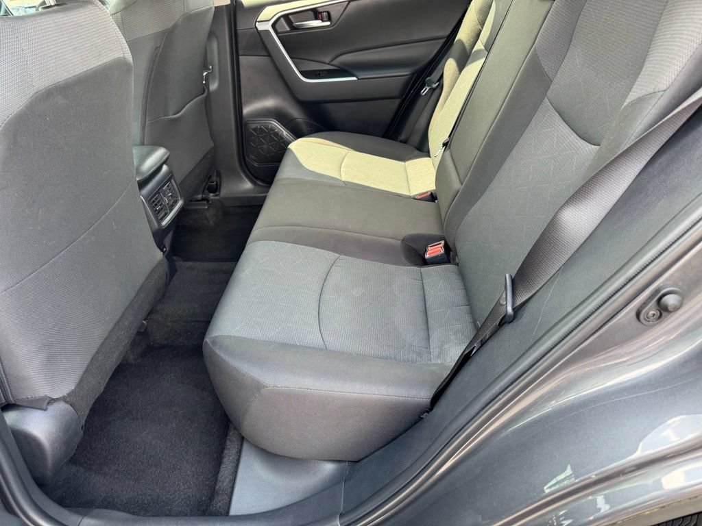 Used 2024 Toyota RAV4 XLE AWD/4WD image 15