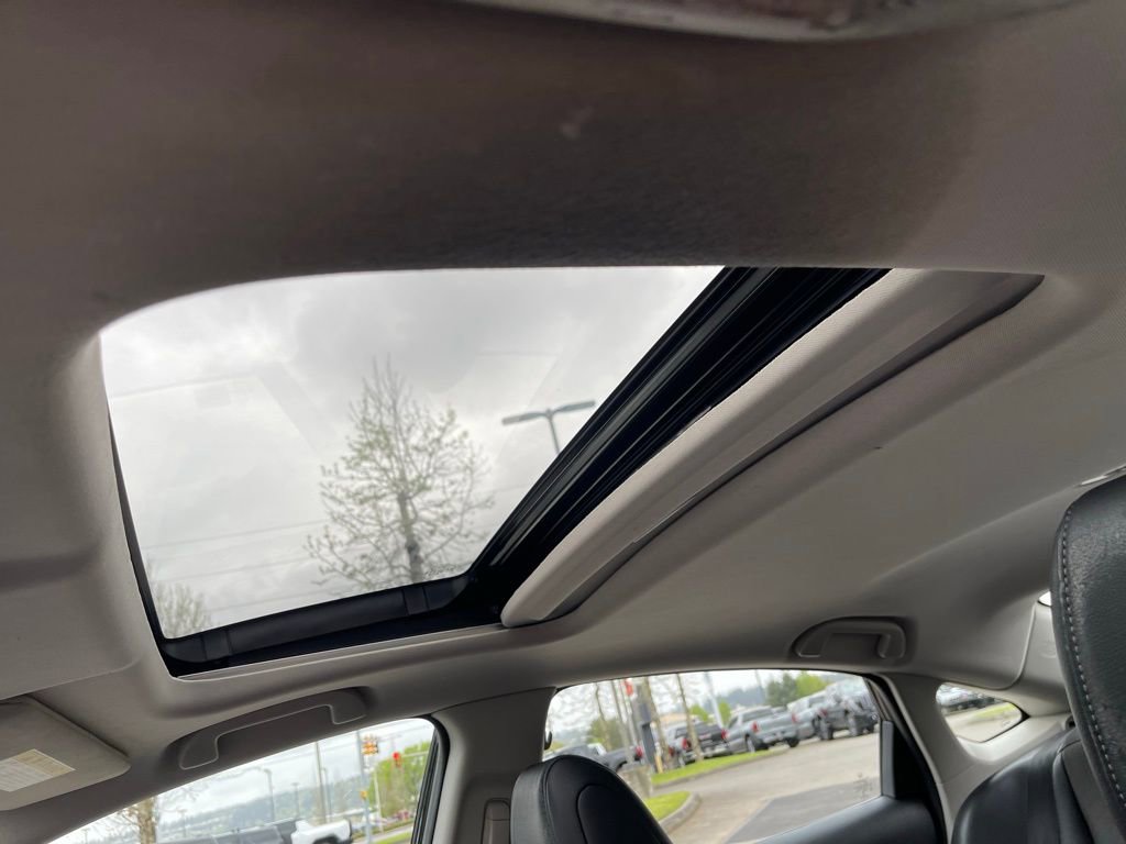 Used 2019 Honda Insight Touring image 7