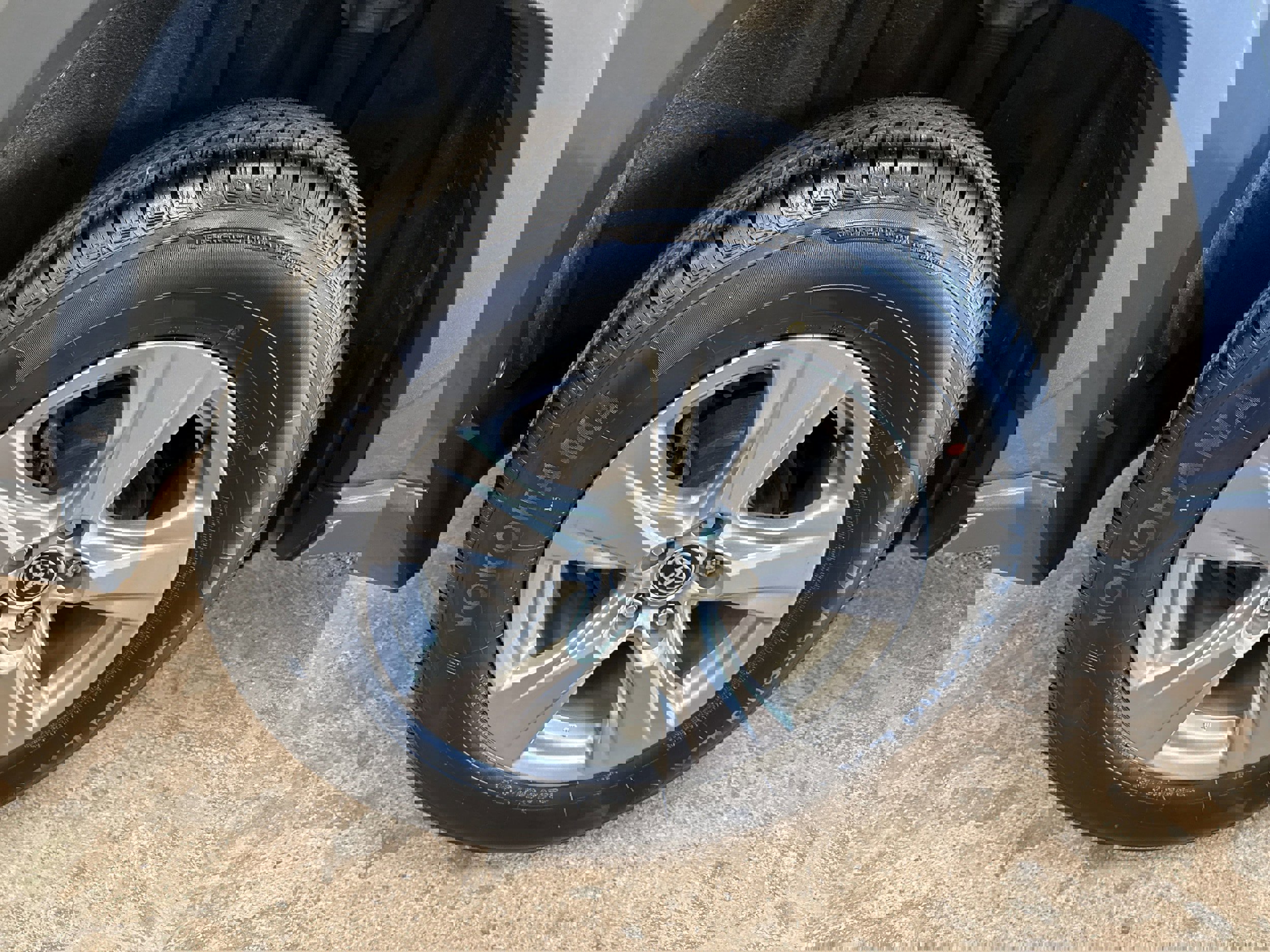 Used 2022 Toyota RAV4 XLE w/ XLE Grade Weather Package image 11