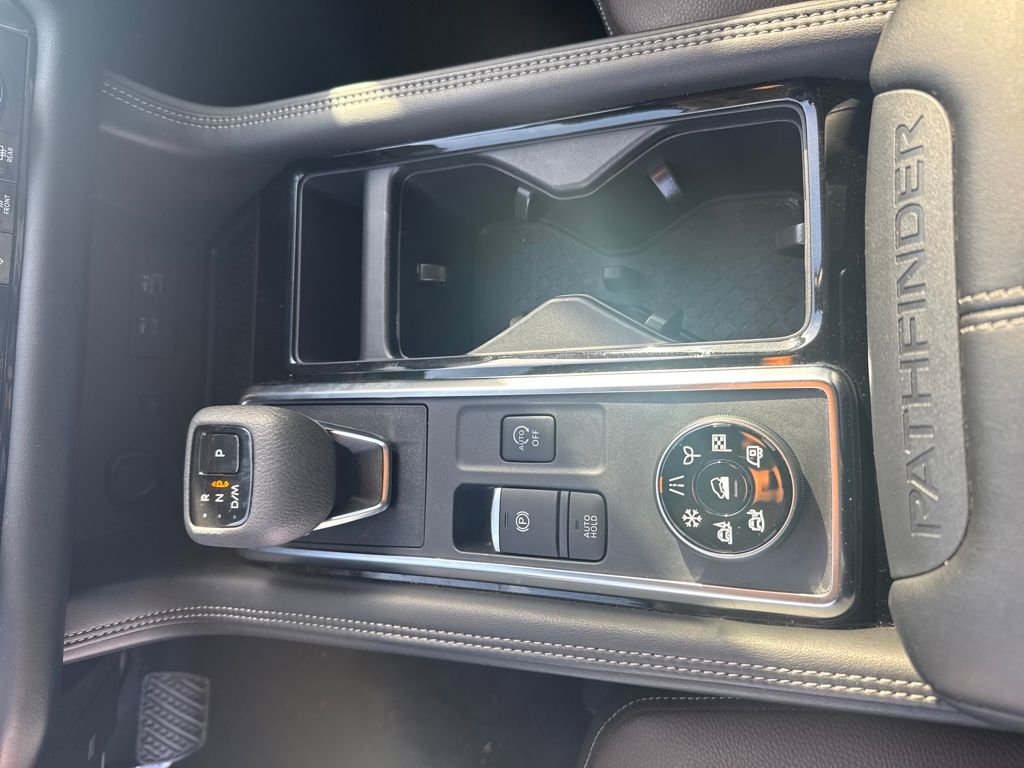 Certified 2024 Nissan Pathfinder Platinum w/ Cargo Package image 27