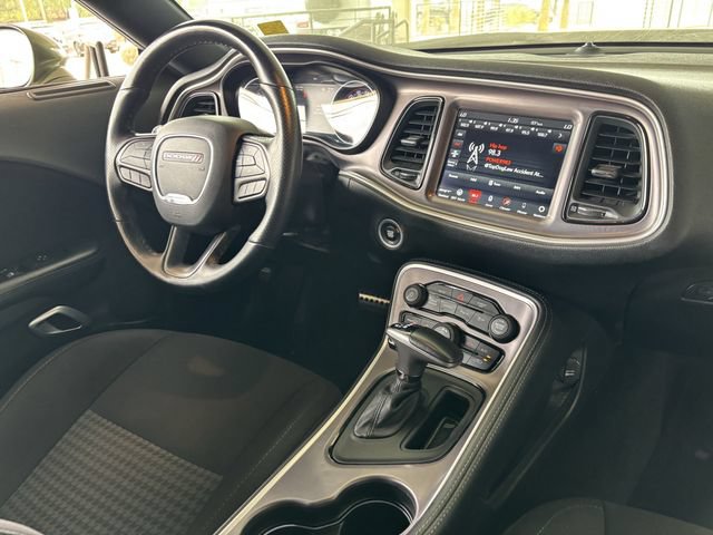Used 2022 Dodge Challenger R/T Scat Pack RWD image 11