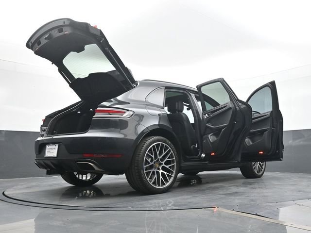 Certified 2020 Porsche Macan image 27