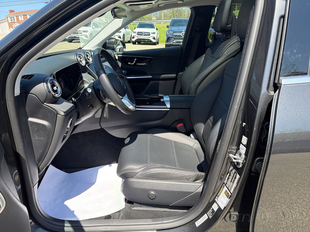 Used 2026 Mercedes-Benz GLC 350e 4MATIC image 17