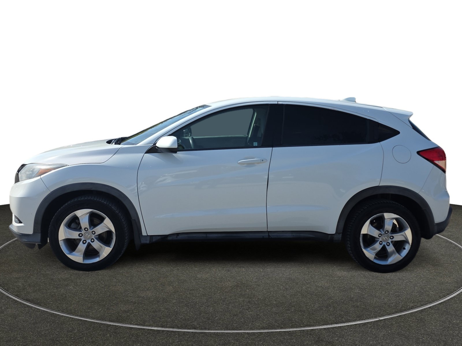Used 2016 Honda HR-V LX image 2