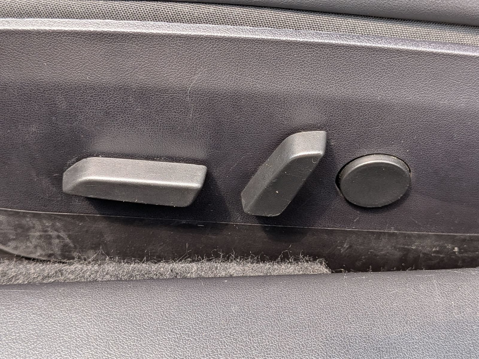 Used 2020 Tesla Model 3 Standard Range RWD image 16