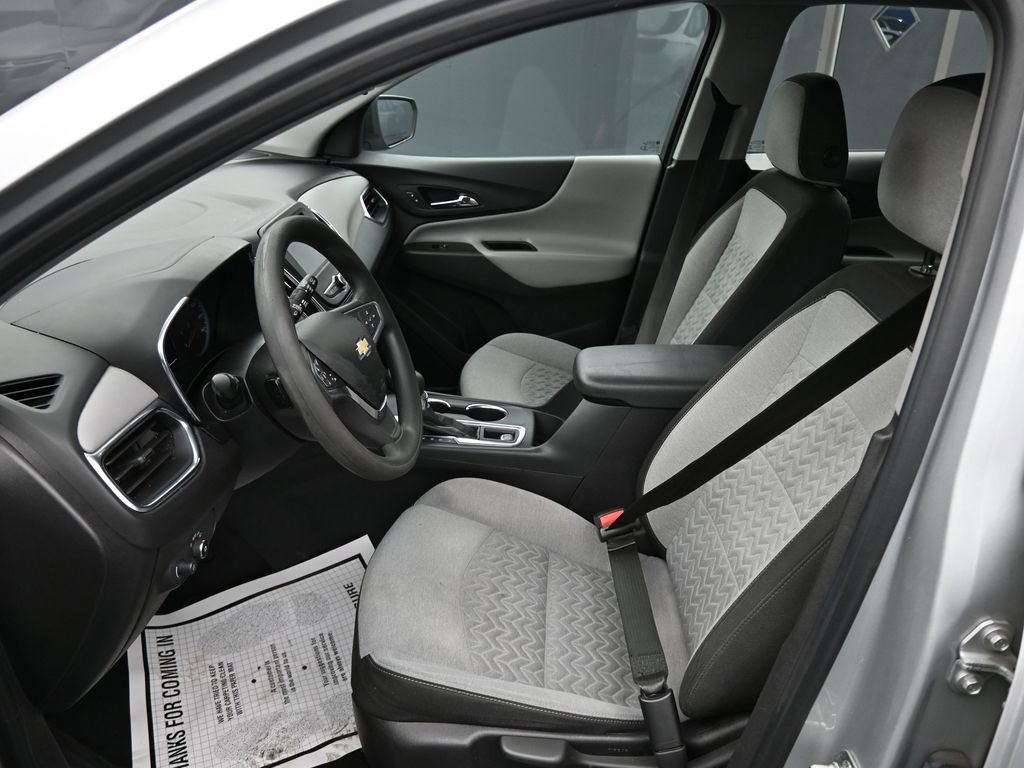 Used 2022 Chevrolet Equinox LS image 11