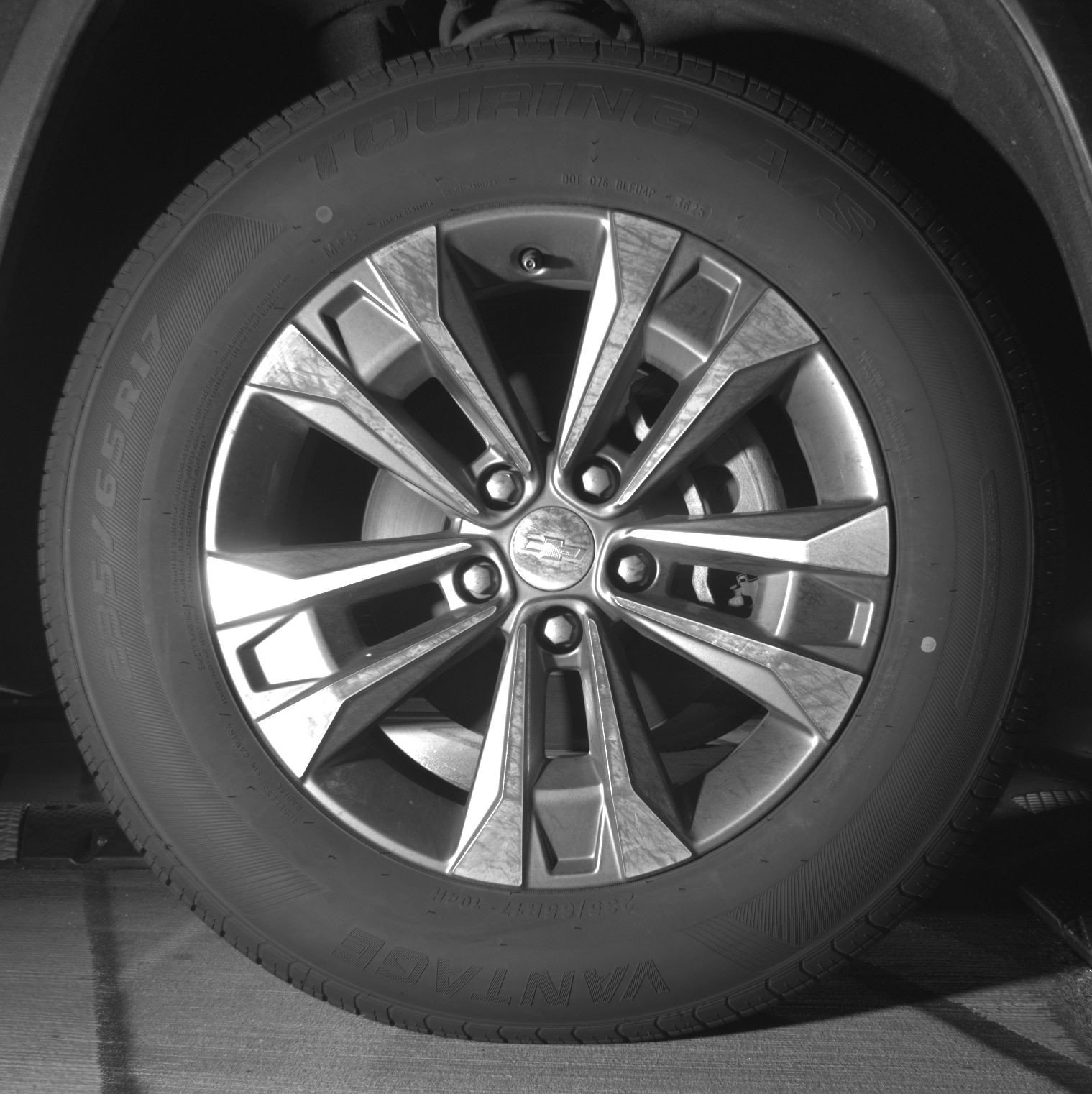 Used 2025 Chevrolet Equinox LT FWD image 13