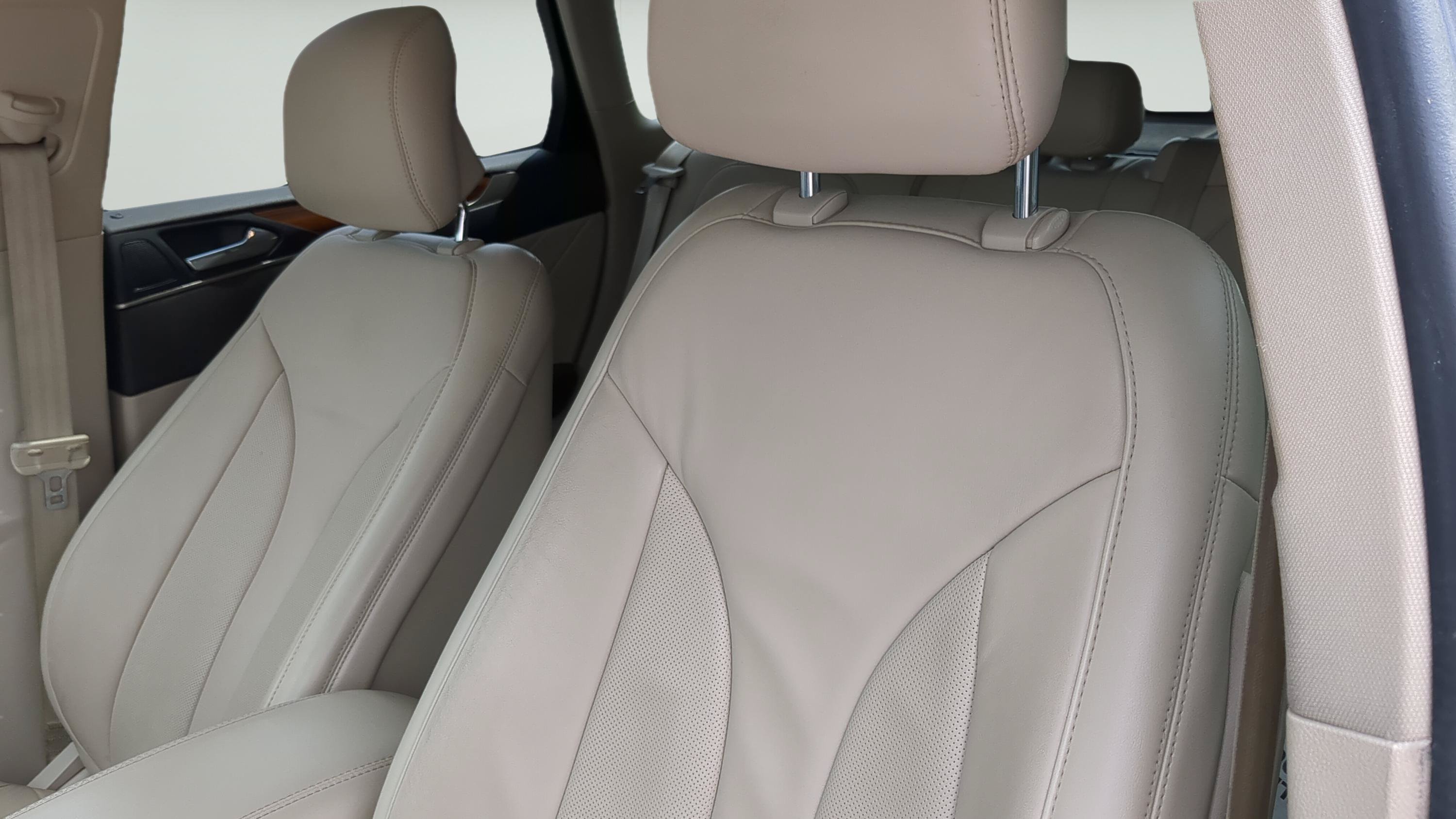 Used 2019 Lincoln MKC Select w/ MKC Climate Package FWD image 9
