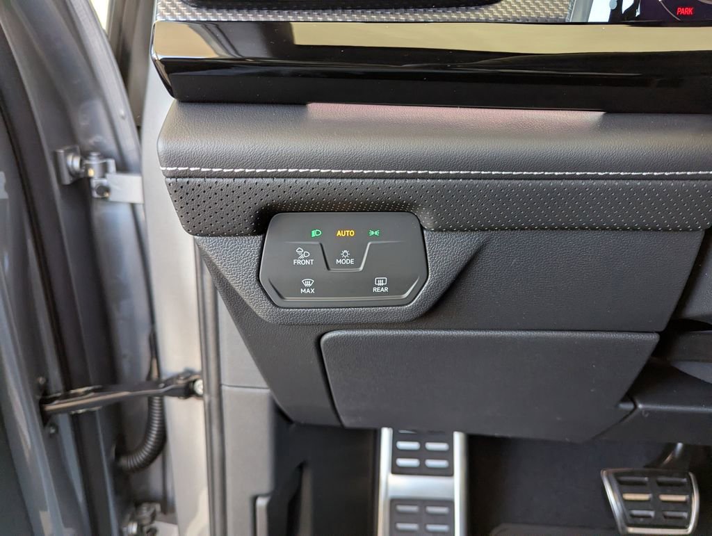 New 2026 Volkswagen Atlas Cross Sport SEL Premium R-Line image 20