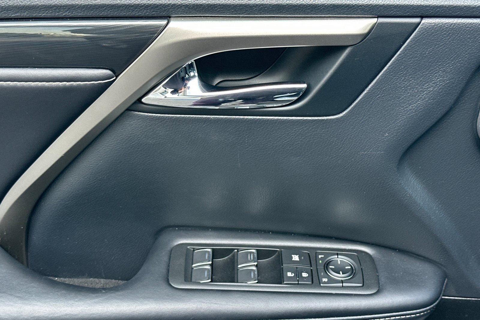 Used 2019 Lexus RX 350 FWD w/ Accessory Package image 14