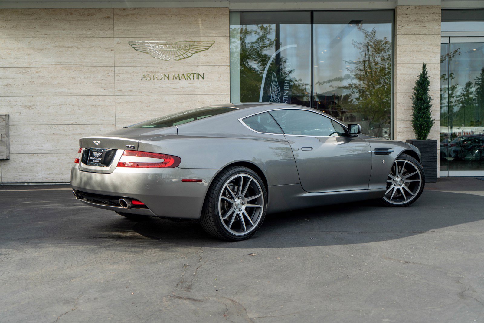Used 2006 Aston Martin DB9 Coupe RWD image 11