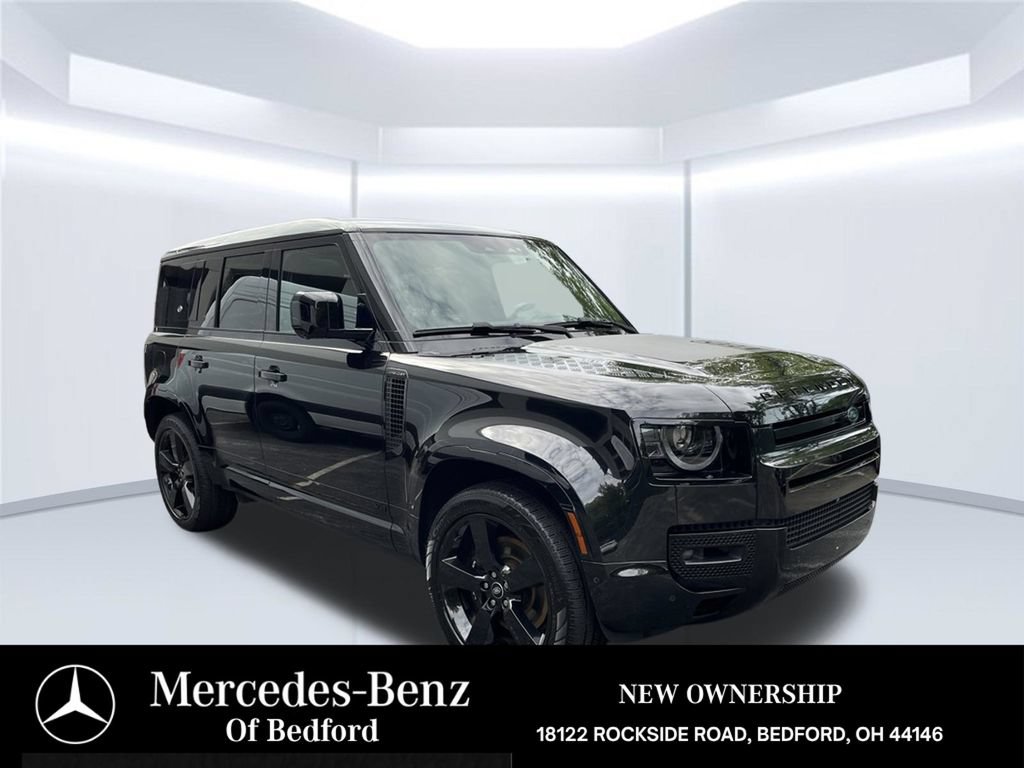 Used 2023 Land Rover Defender 110 V8 AWD/4WD image 7