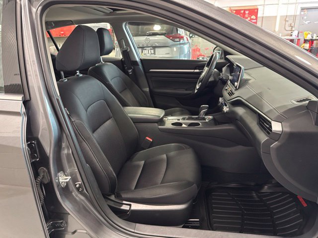 Used 2019 Nissan Altima 2.5 SV AWD/4WD image 17