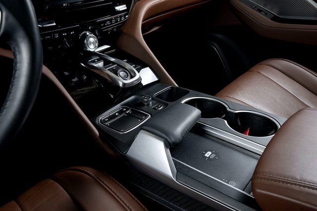 Used 2023 Acura MDX SH-AWD w/ Technology Package image 30