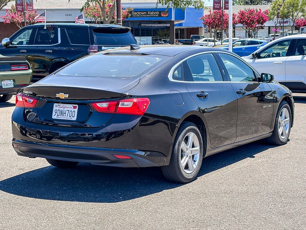 Used 2022 Chevrolet Malibu LS FWD image 4