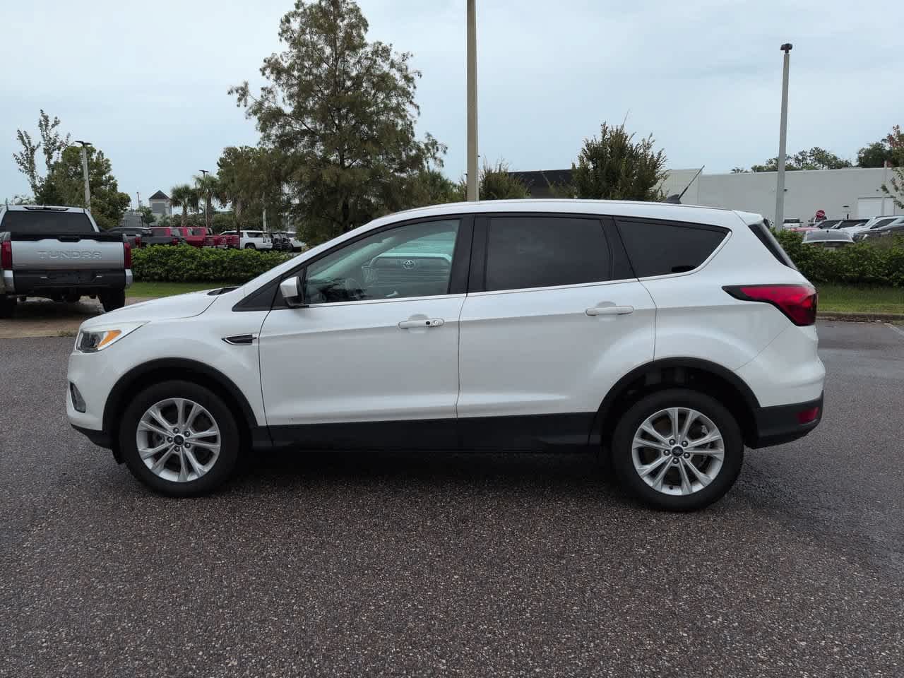 Used 2019 Ford Escape SE AWD/4WD image 3