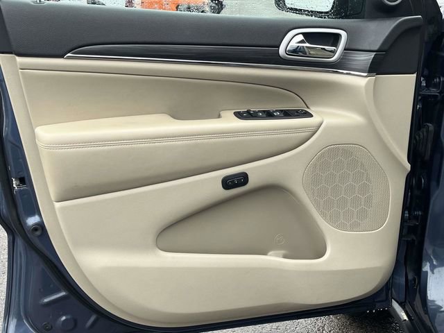 Used 2021 Jeep Grand Cherokee Limited image 15