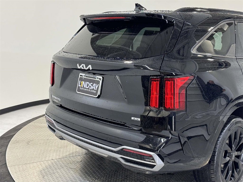 Used 2023 Kia Sorento SX image 8