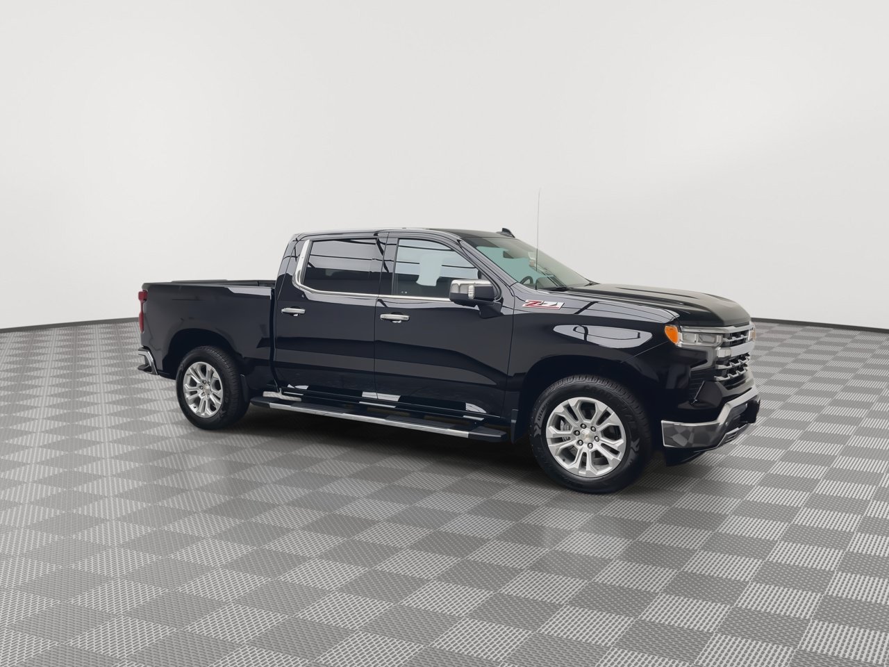 Certified 2024 Chevrolet Silverado 1500 LTZ AWD/4WD image 45