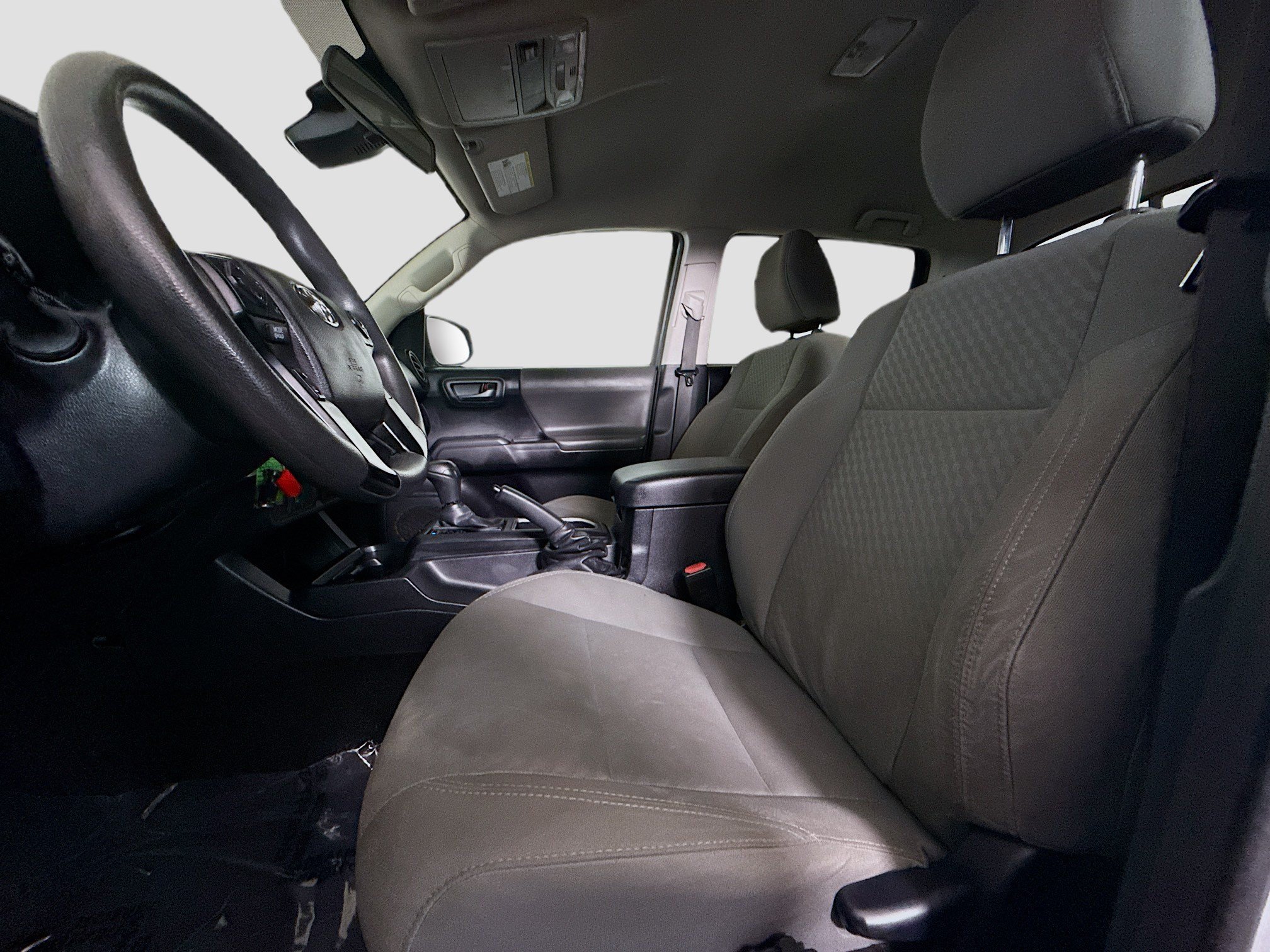 Used 2020 Toyota Tacoma SR w/ SR Convenience Package RWD image 21