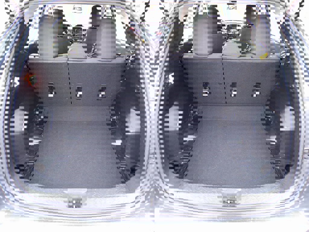 Used 2024 Subaru Impreza 2.0i image 9