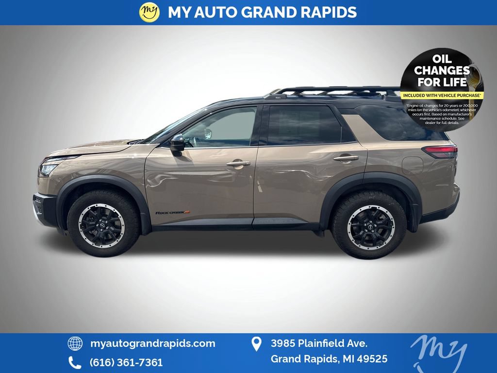 Used 2024 Nissan Pathfinder Rock Creek AWD/4WD image 4