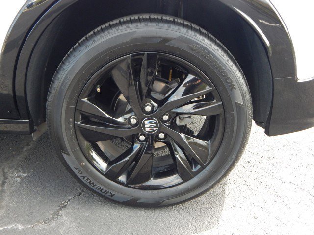 Used 2024 Buick Encore GX Sport Touring image 11