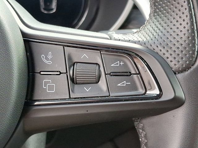 Used 2024 Alfa Romeo Stelvio Sprint image 23
