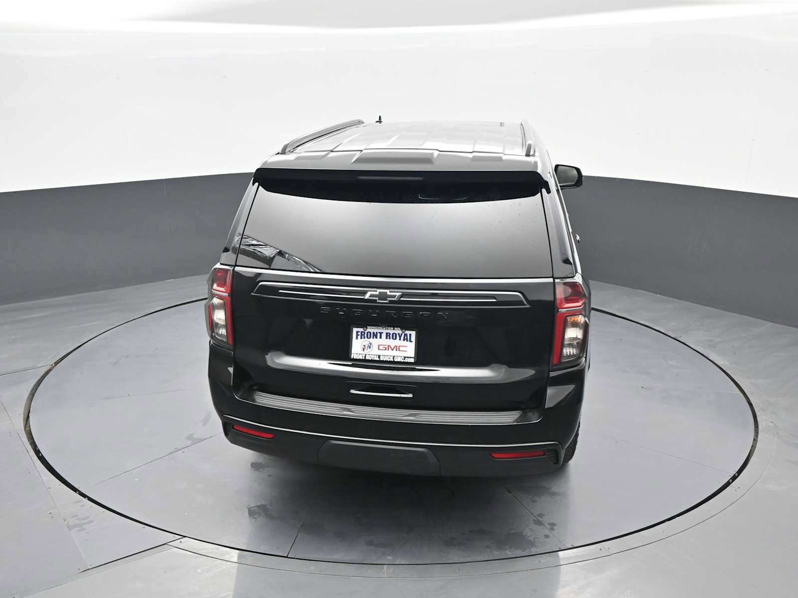 Used 2024 Chevrolet Suburban Z71 w/ Luxury Package image 32