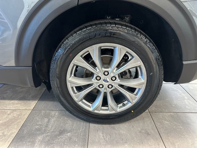 Used 2023 Ford Explorer XLT w/ Equipment Group 202A AWD/4WD image 8
