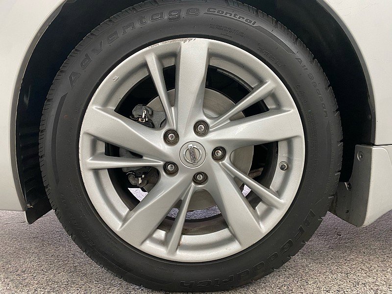 Used 2015 Nissan Altima 2.5 SV w/ Convenience Package image 22