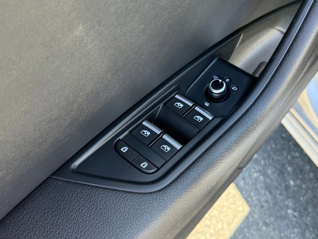 Used 2020 Audi A4 2.0T Premium w/ Convenience Package image 10