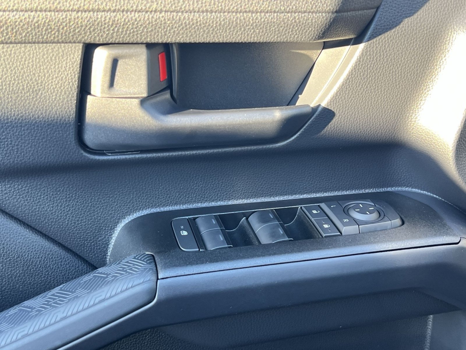 New 2026 Toyota 4Runner SR5 AWD/4WD image 8