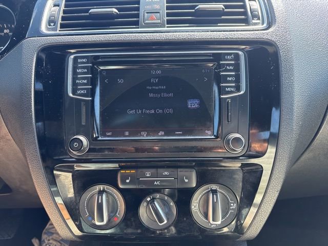 Used 2016 Volkswagen Jetta Sport image 23