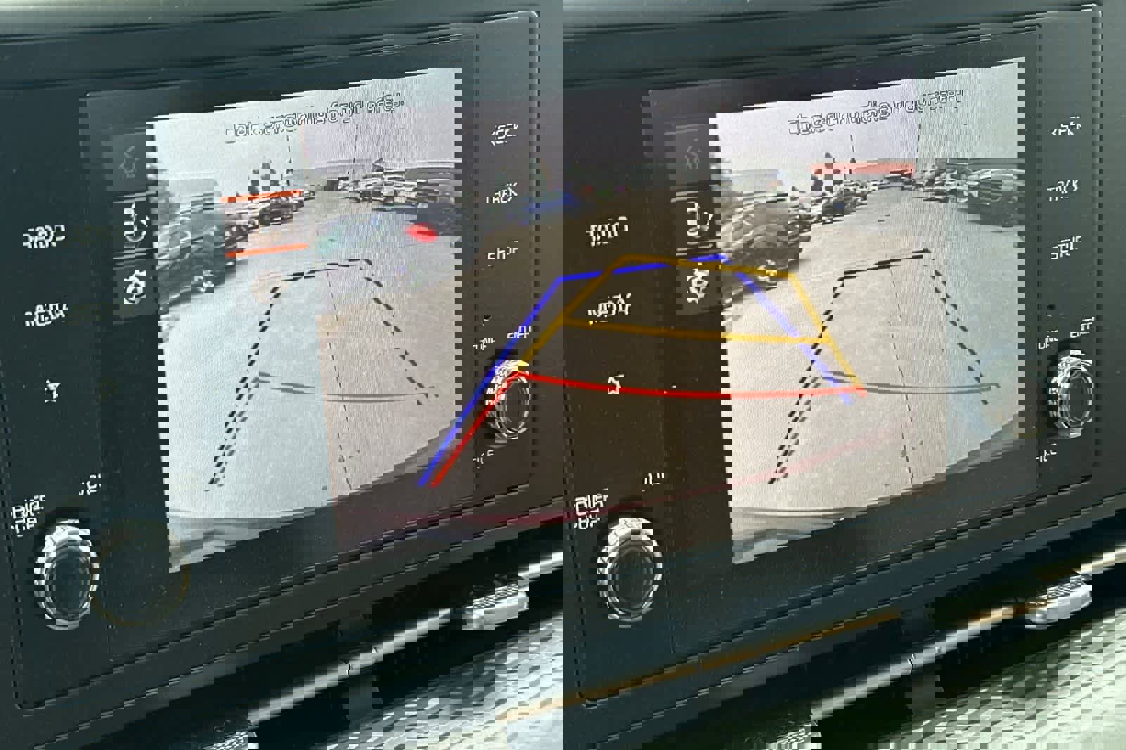 Used 2024 Kia Carnival LX image 20