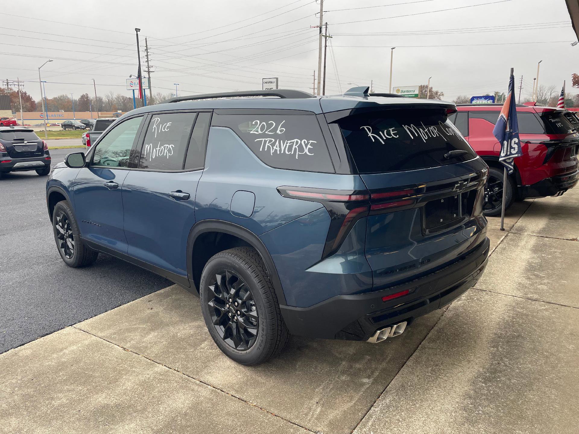 New 2026 Chevrolet Traverse LT w/ Midnight/Sport Edition image 3