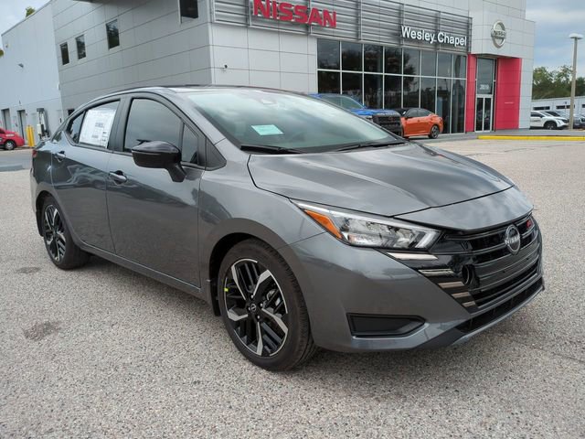 New 2025 Nissan Versa SR w/ Trunk Package image 2
