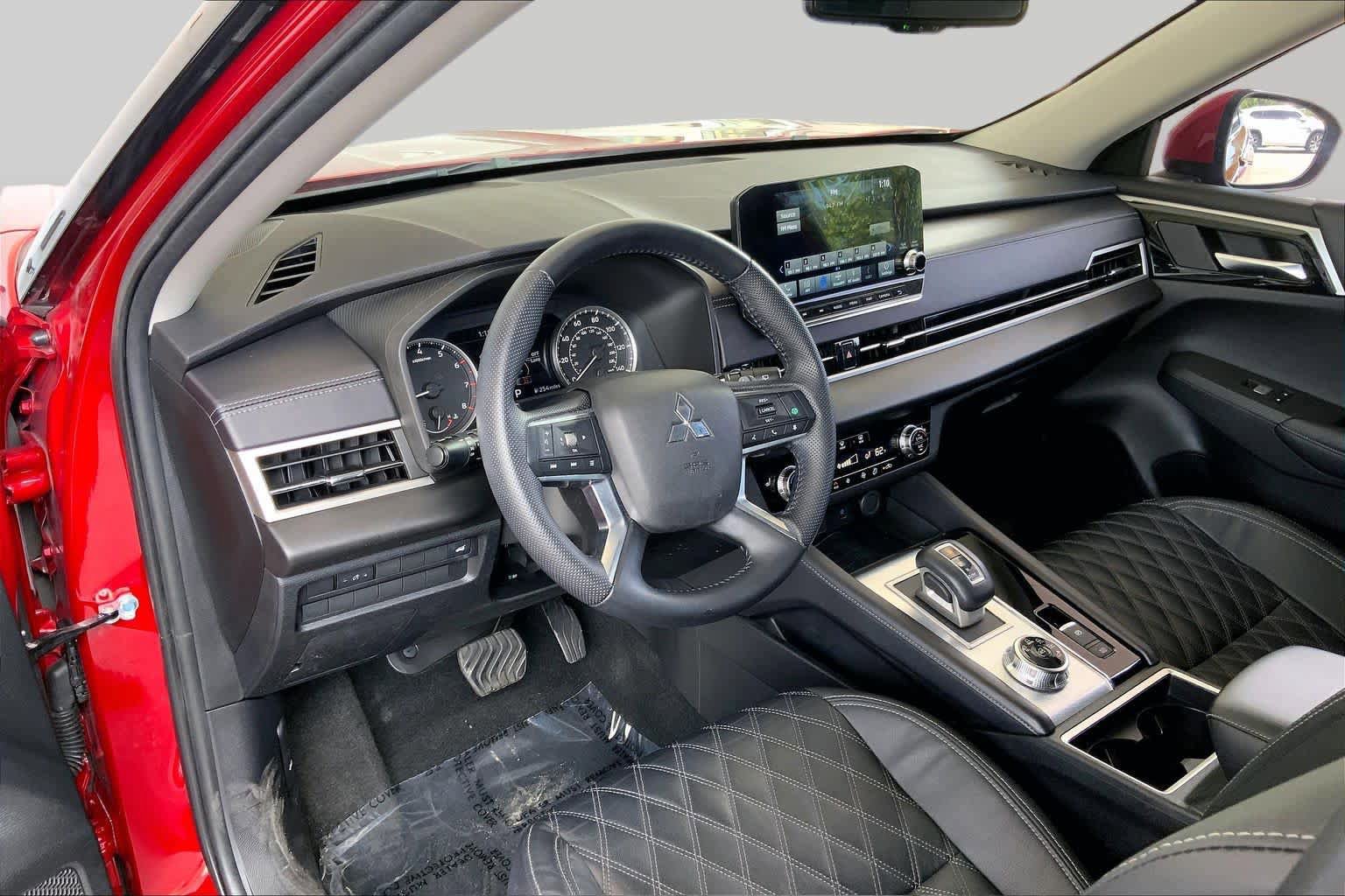Used 2022 Mitsubishi Outlander SEL FWD image 18
