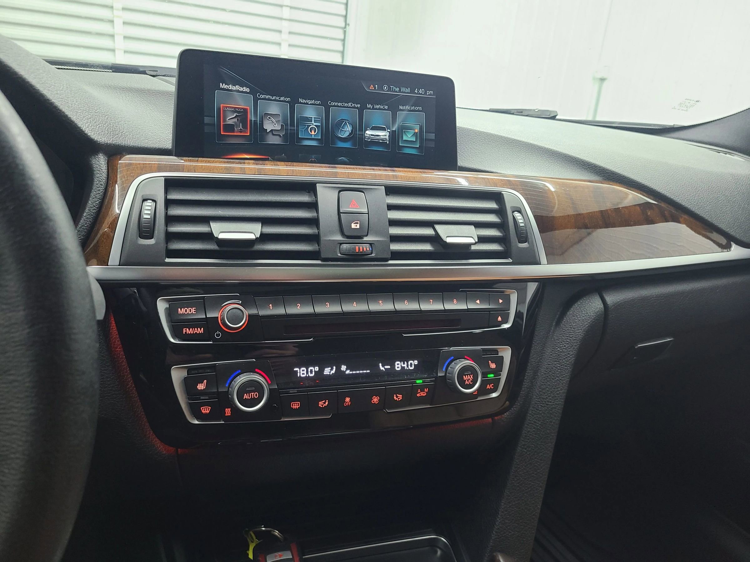 Used 2017 BMW 330i xDrive Wagon image 27