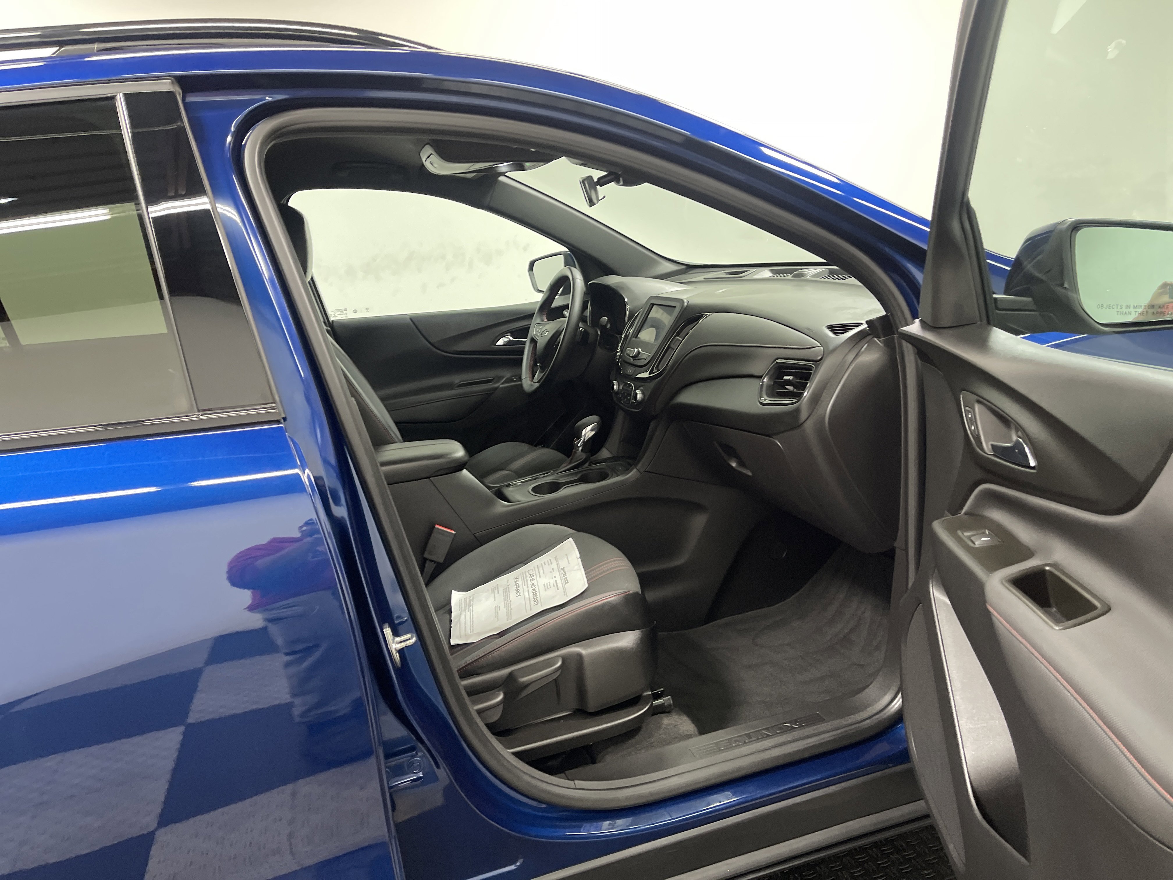 Used 2023 Chevrolet Equinox RS AWD/4WD image 26