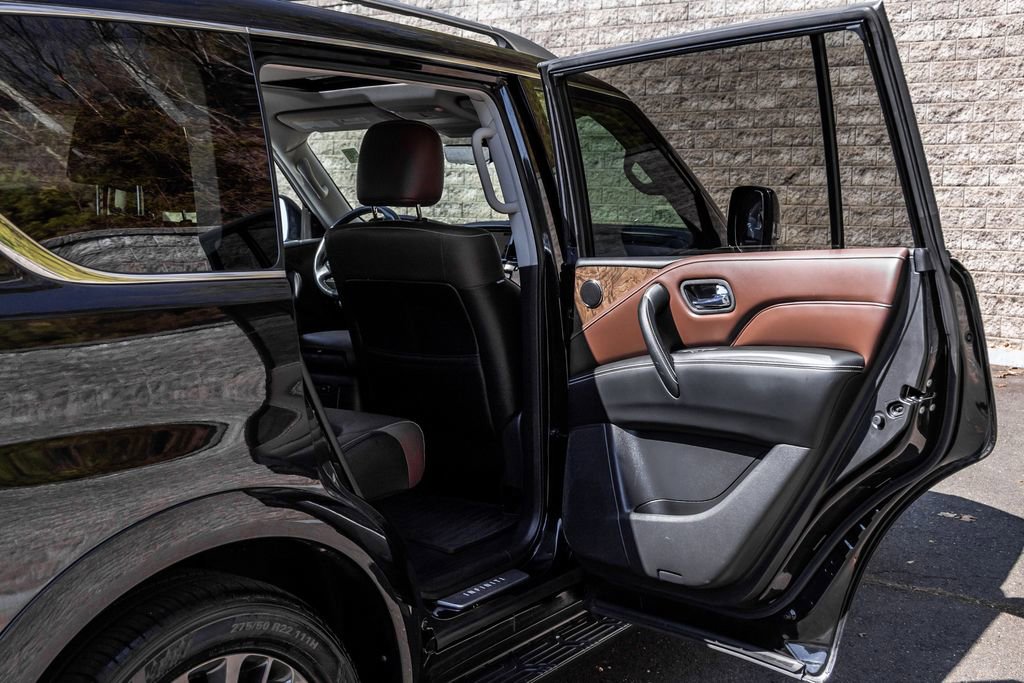 Used 2021 INFINITI QX80 Premium Select w/ All-Season Package image 16
