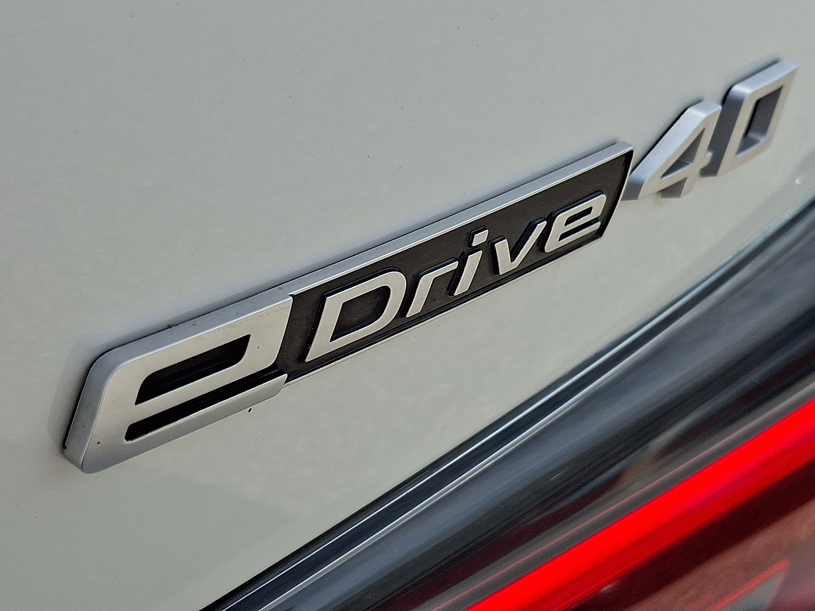 Used 2023 BMW i4 eDrive40 w/ M Sport Package RWD image 30