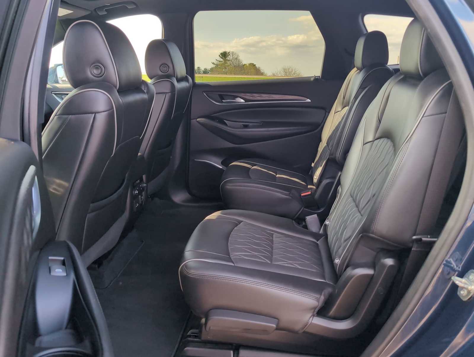 Used 2023 Buick Enclave Avenir w/ Trailering Package, 5000 lbs. AWD/4WD image 26