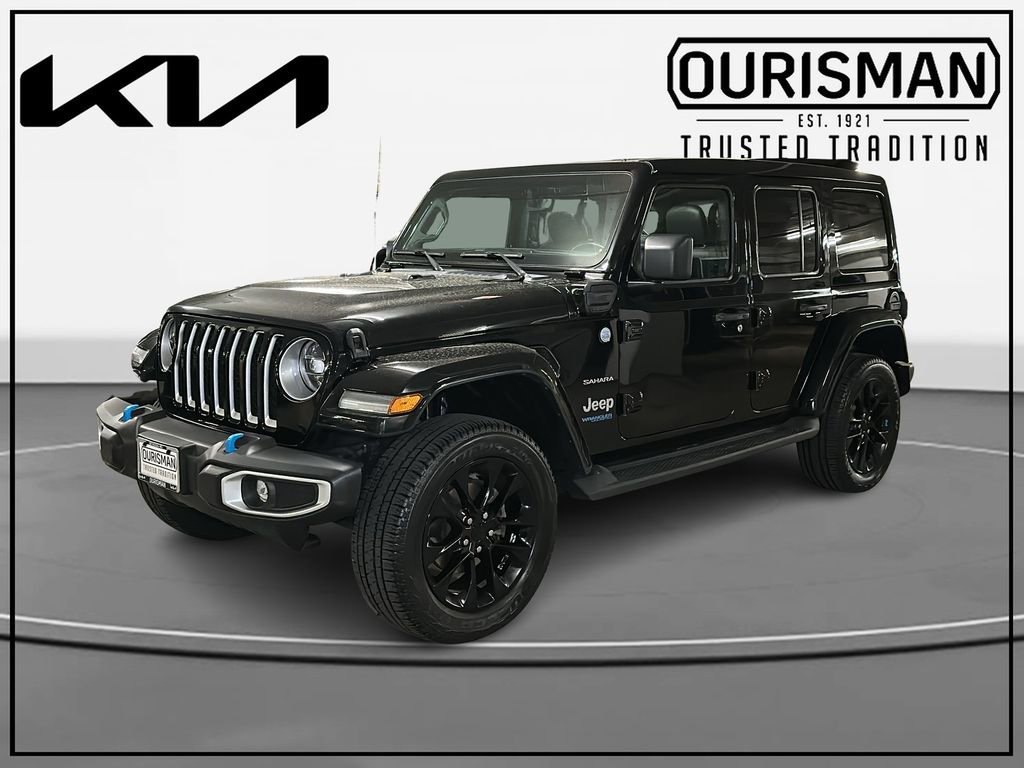Used 2022 Jeep Wrangler Unlimited Sahara w/ Cold Weather Group AWD/4WD image 2