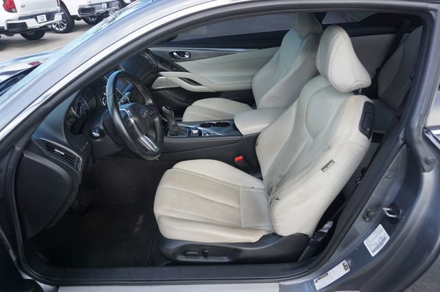 Used 2017 INFINITI Q60 3.0t w/ Cargo Package RWD image 18