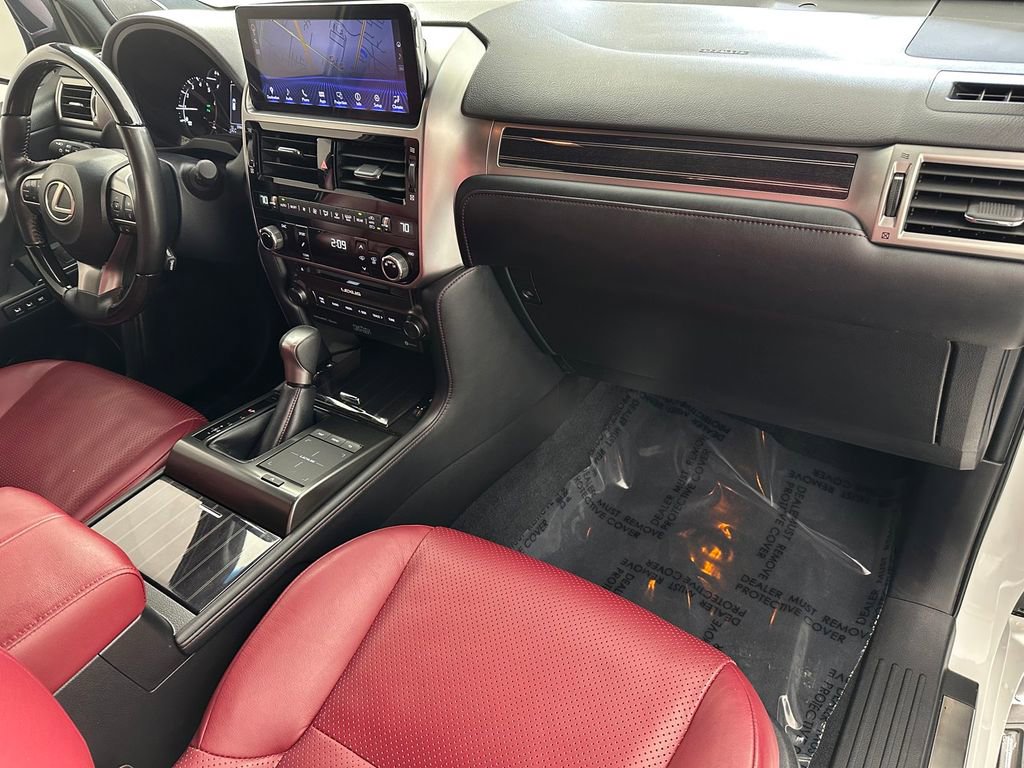 Used 2022 Lexus GX 460 Luxury w/ Sport Design Package image 21