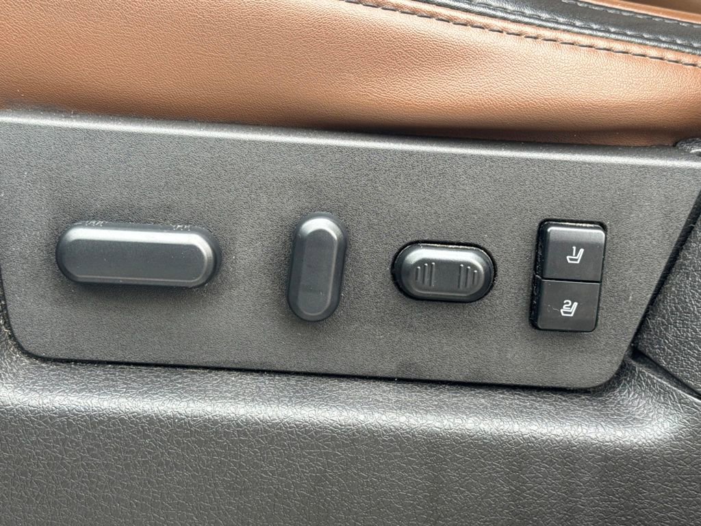 Used 2014 Ford F150 Platinum image 40