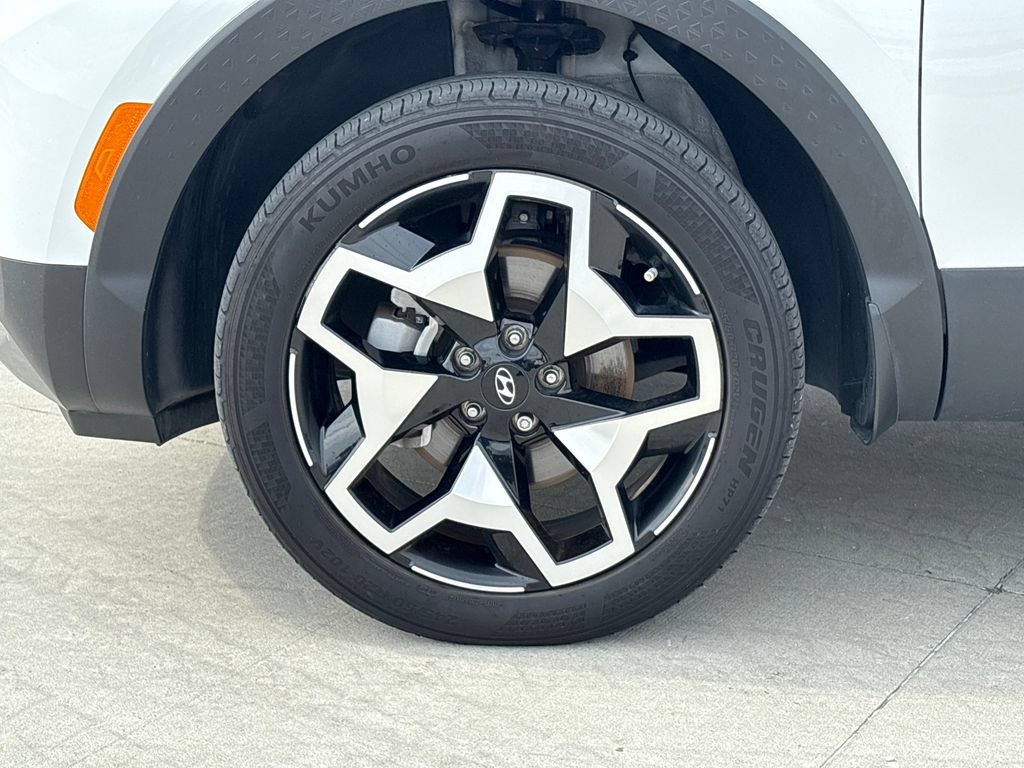 Used 2024 Hyundai Santa Cruz Limited AWD/4WD image 36